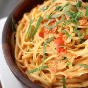 Creamy Roasted Red Pepper and Spinach Linguine