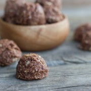 Chocolate Almond Energy Bites - like those no-bake cookies you loved as a kid, only a little healthier.