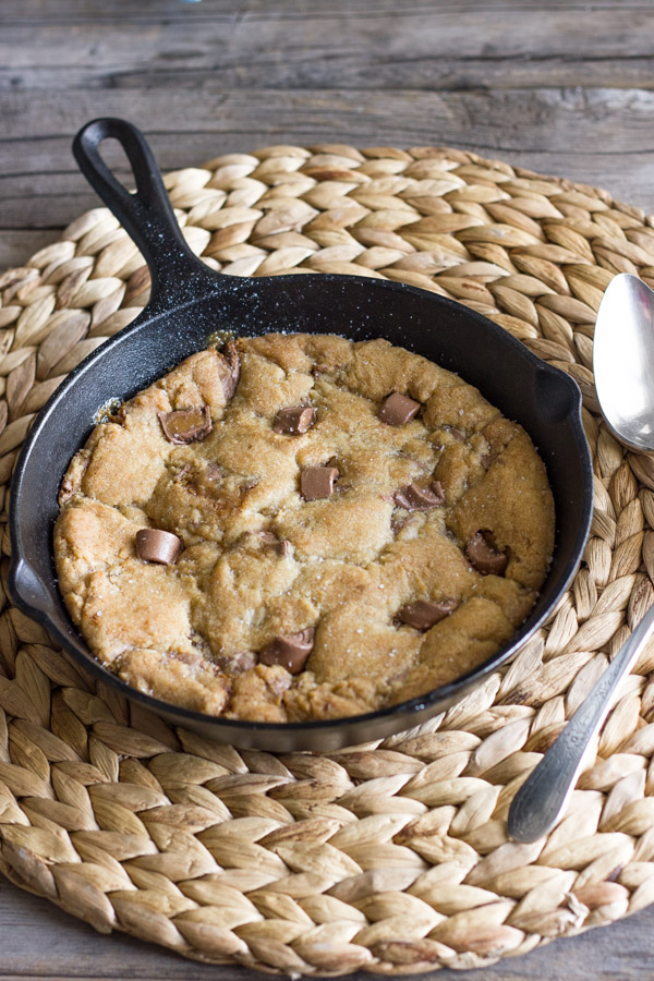 Salted Rolo Chip Pizookie in a small cast iron skillet.