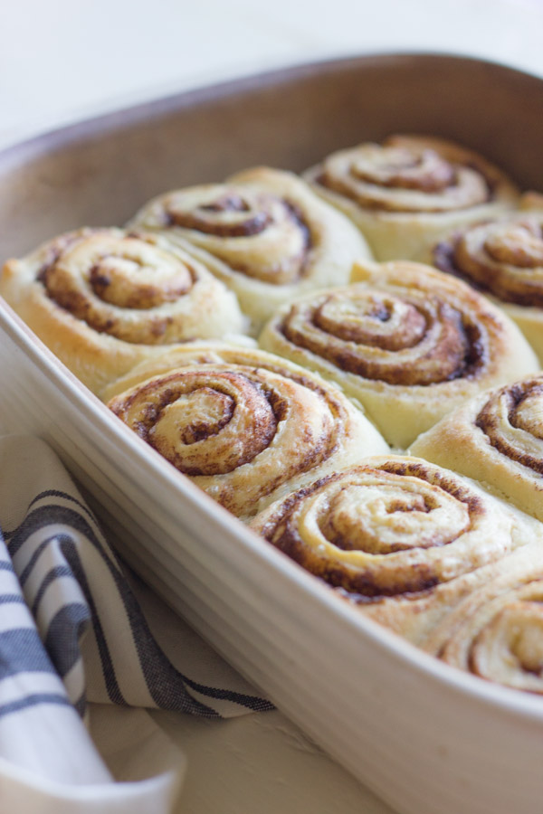 Overnight Cinnamon Rolls With Cream Cheese Frosting - make them the night before and bake them in the morning!