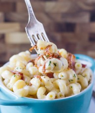 Creamy Mac and Cheese With Bacon - the creamiest cheese sauce plus salty bits of bacon make this dish irresistible!