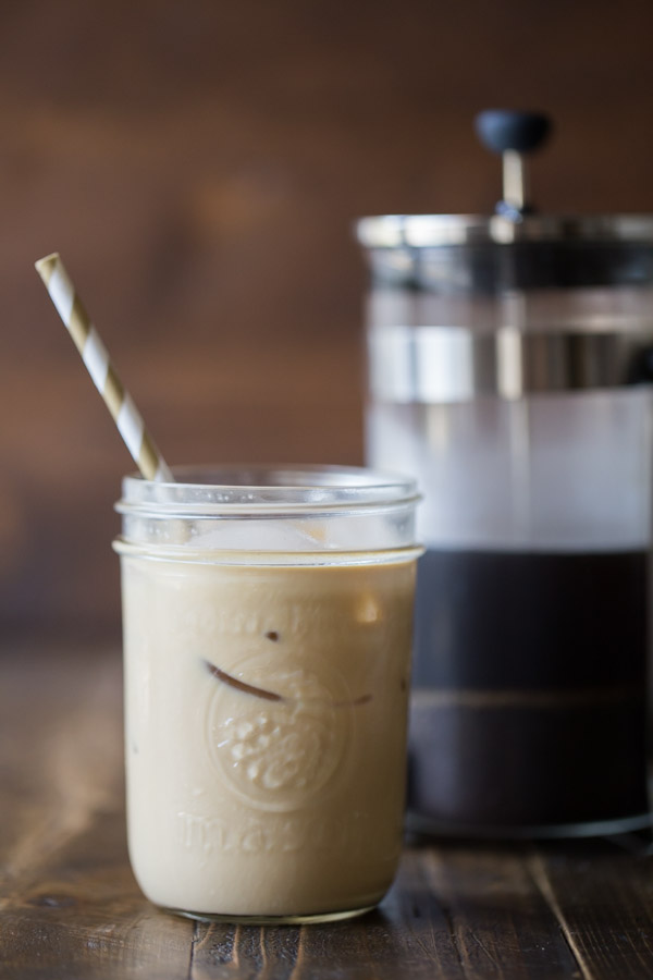https://d2t88cihvgacbj.cloudfront.net/manage/wp-content/uploads/2015/06/Cold-Brew-Iced-Coffee-and-Homemade-Vanilla-Creamer-6.jpg?x24658