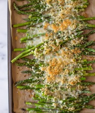 Roasted Asparagus With Panko and Gruyere - A simple but holiday worthy dish that can be made quickly and easily. Perfect for spring time!