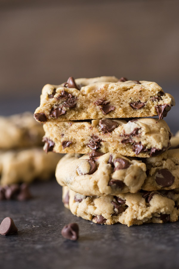 Best Bakery Style Chocolate Chip Cookies Recipe