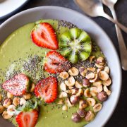 Strawberry Kiwi Protein Smoothie Bowl - This smoothie bowl, packed with fruits and veggies and 25 grams of protein (without powders), will keep you going all morning long!