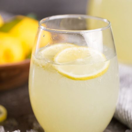 Easy Homemade Lemonade - Lovely Little Kitchen